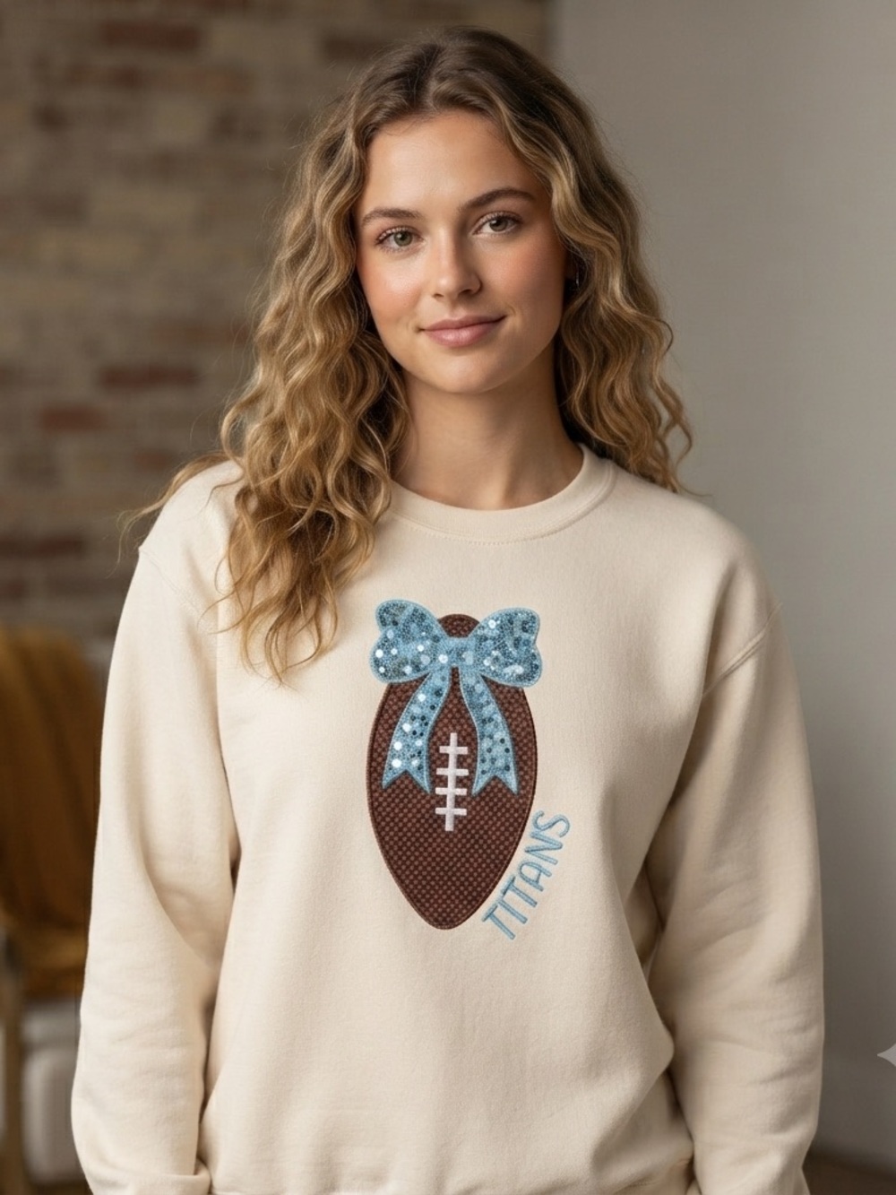 NWT Handmade Tennessee Titans Sequin Bow Upcycled Football Sweatshirt L - Picture 6 of 6